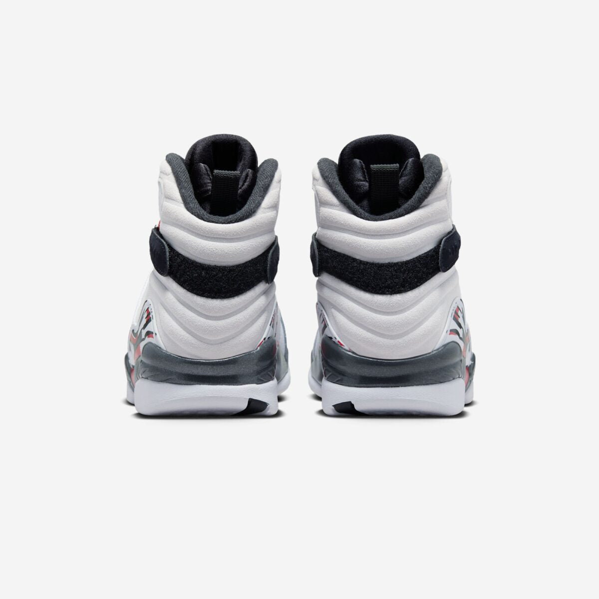 Air Jordan 8 “Bugs Bunny”