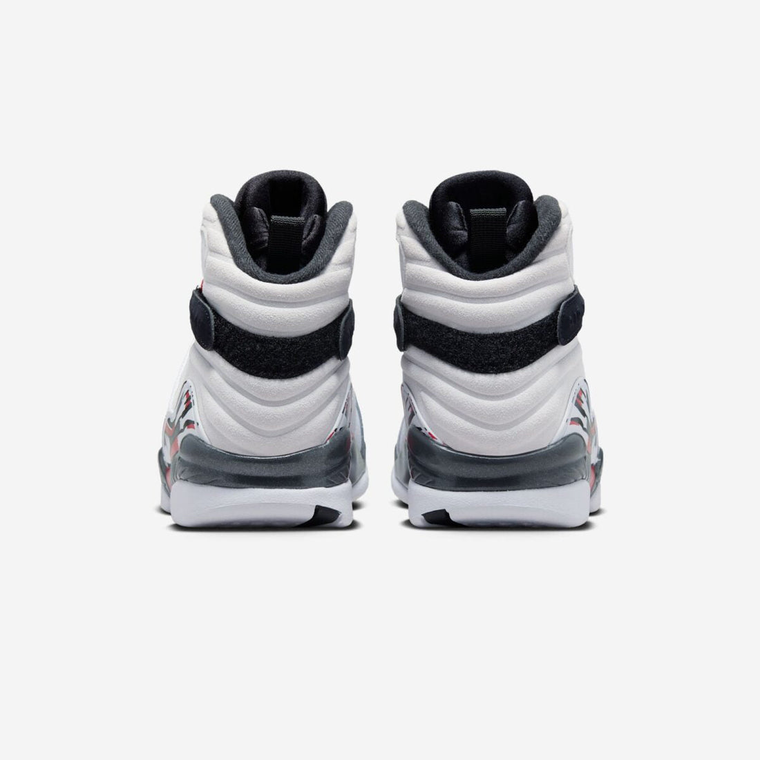 Air Jordan 8 “Bugs Bunny”