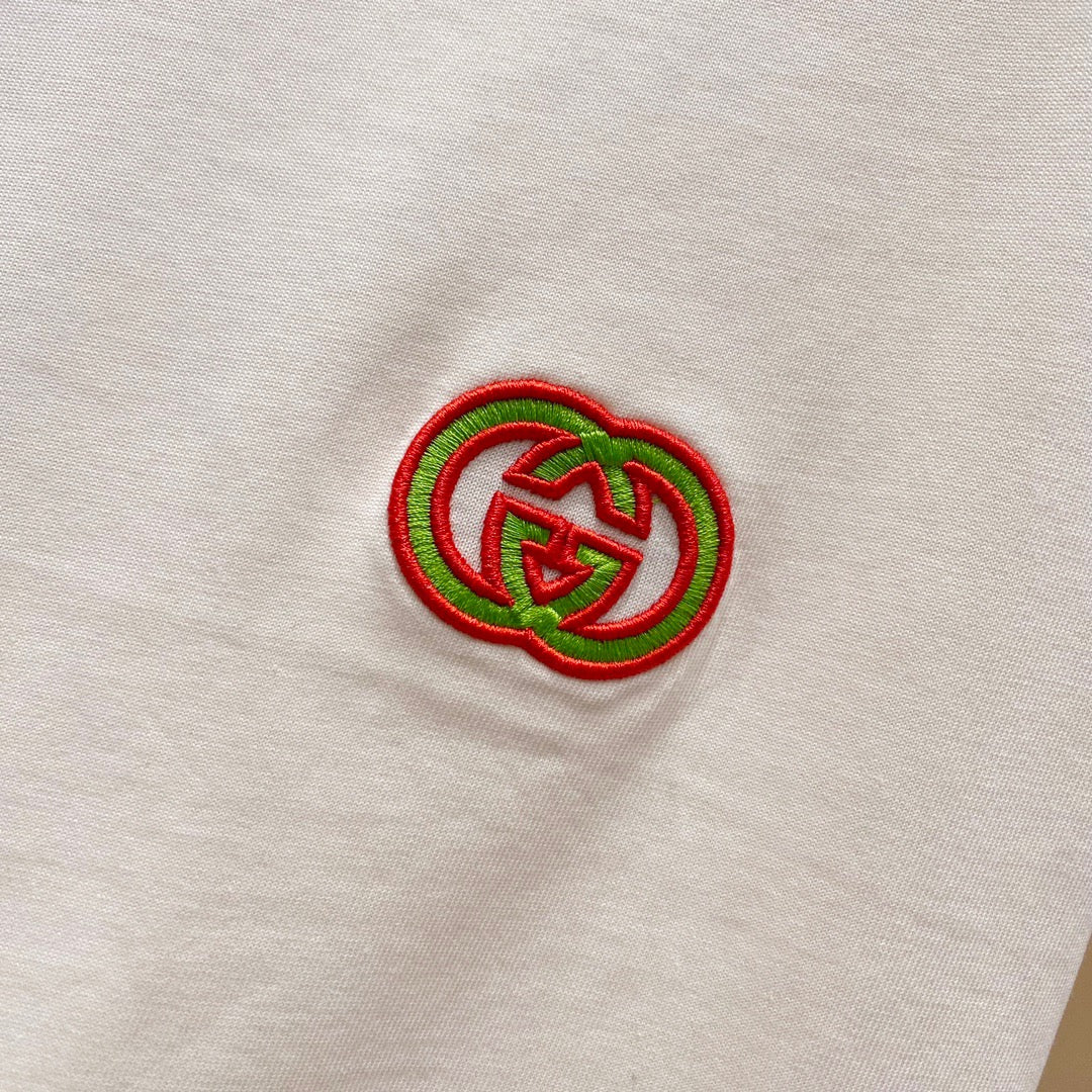 Gucci Blade Logo Printed T-shirt In Cream