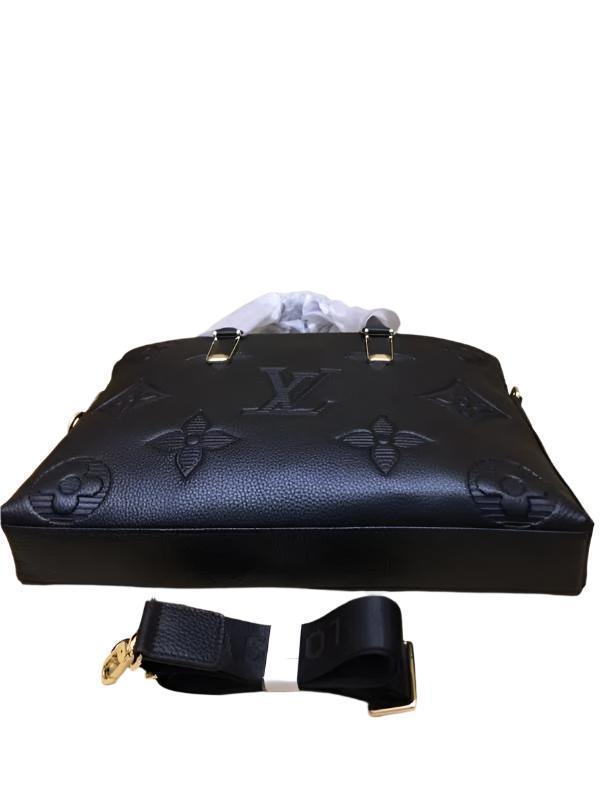 Louis Vuitton Black Monogram Giant Empreinte Leather Onthego MM Men Bag