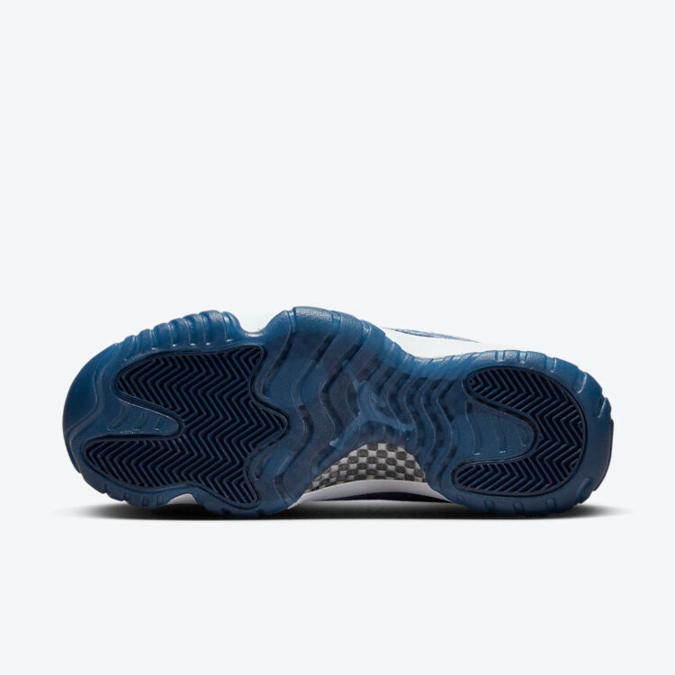 Air Jordan 11 WMNS “Midnight Navy”