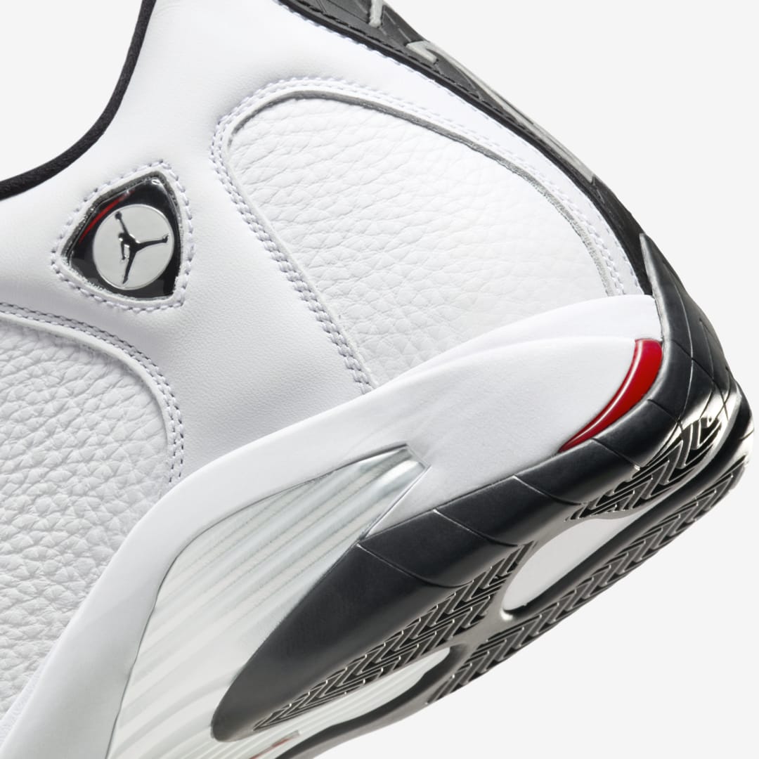 Air Jordan 14 Retro “Black Toe”