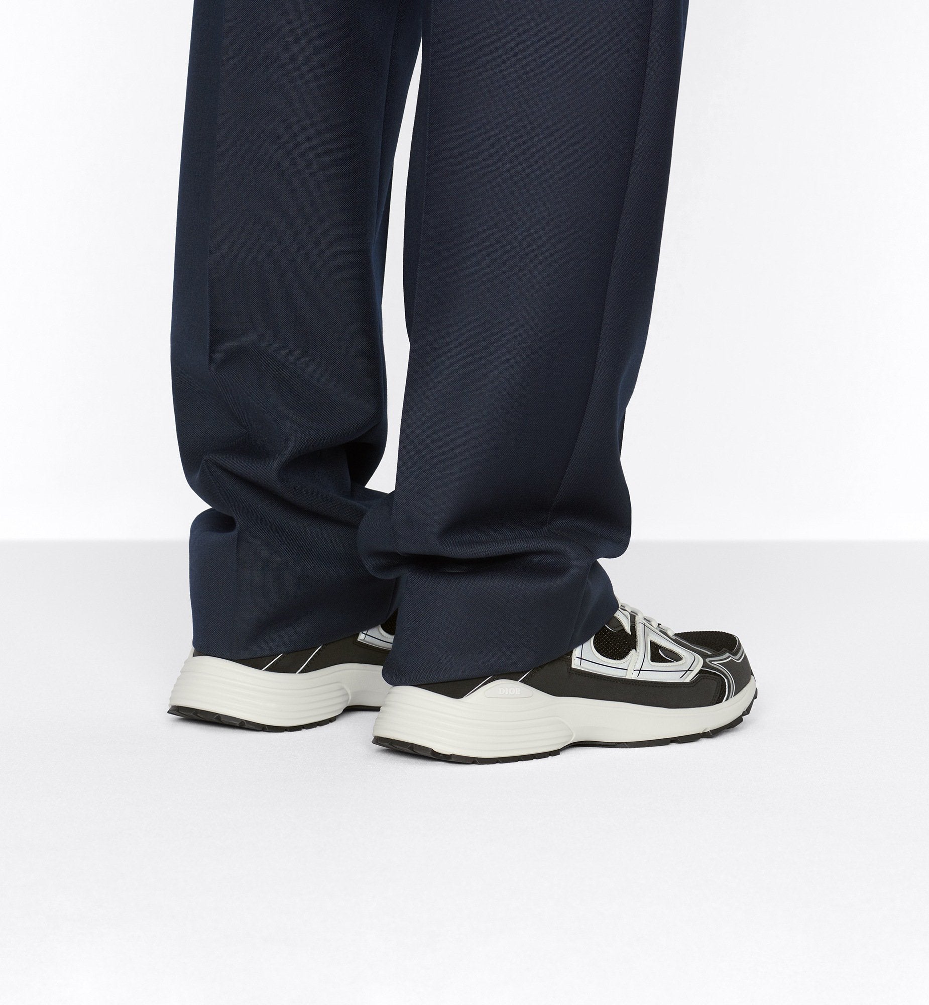 Dior Sleek Mesh Tech Runner – Black Edition (B30-Inspired