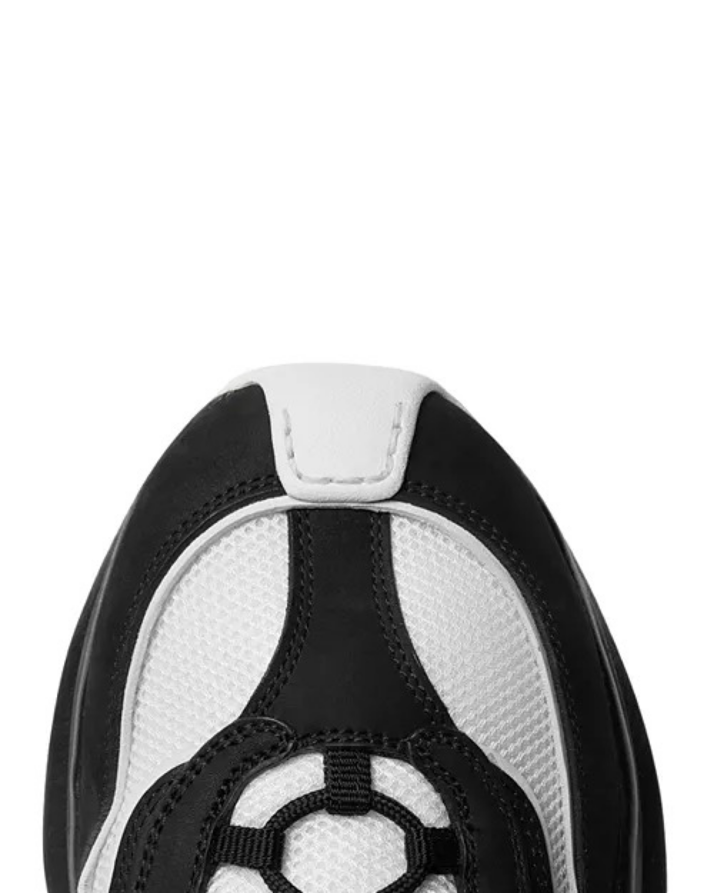Gucci Suede Lace-Up Runner – Minimal Luxe Edition