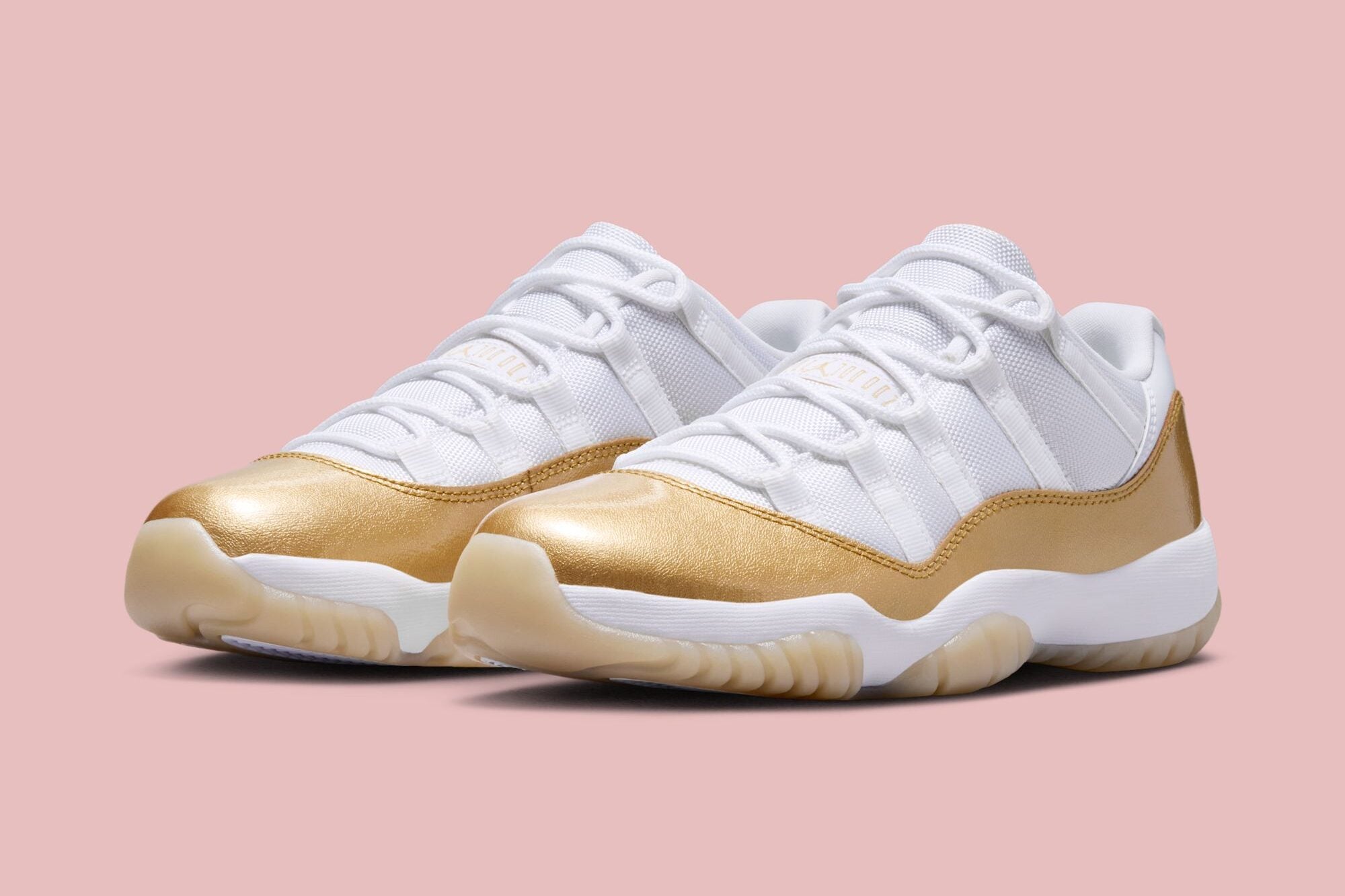 Air Jordan 11 Low WMNS “Mother’s Day”