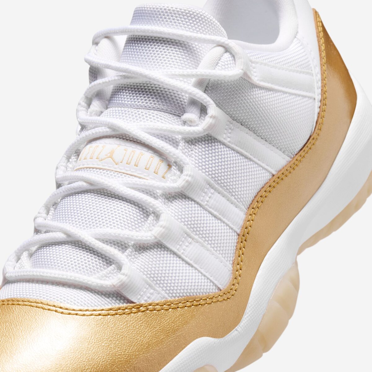 Air Jordan 11 Low WMNS “Mother’s Day”