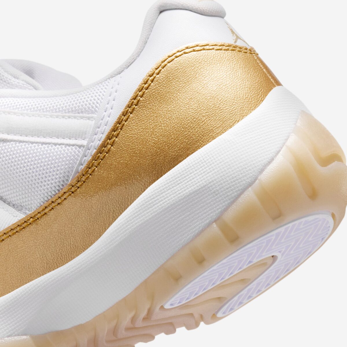 Air Jordan 11 Low WMNS “Mother’s Day”