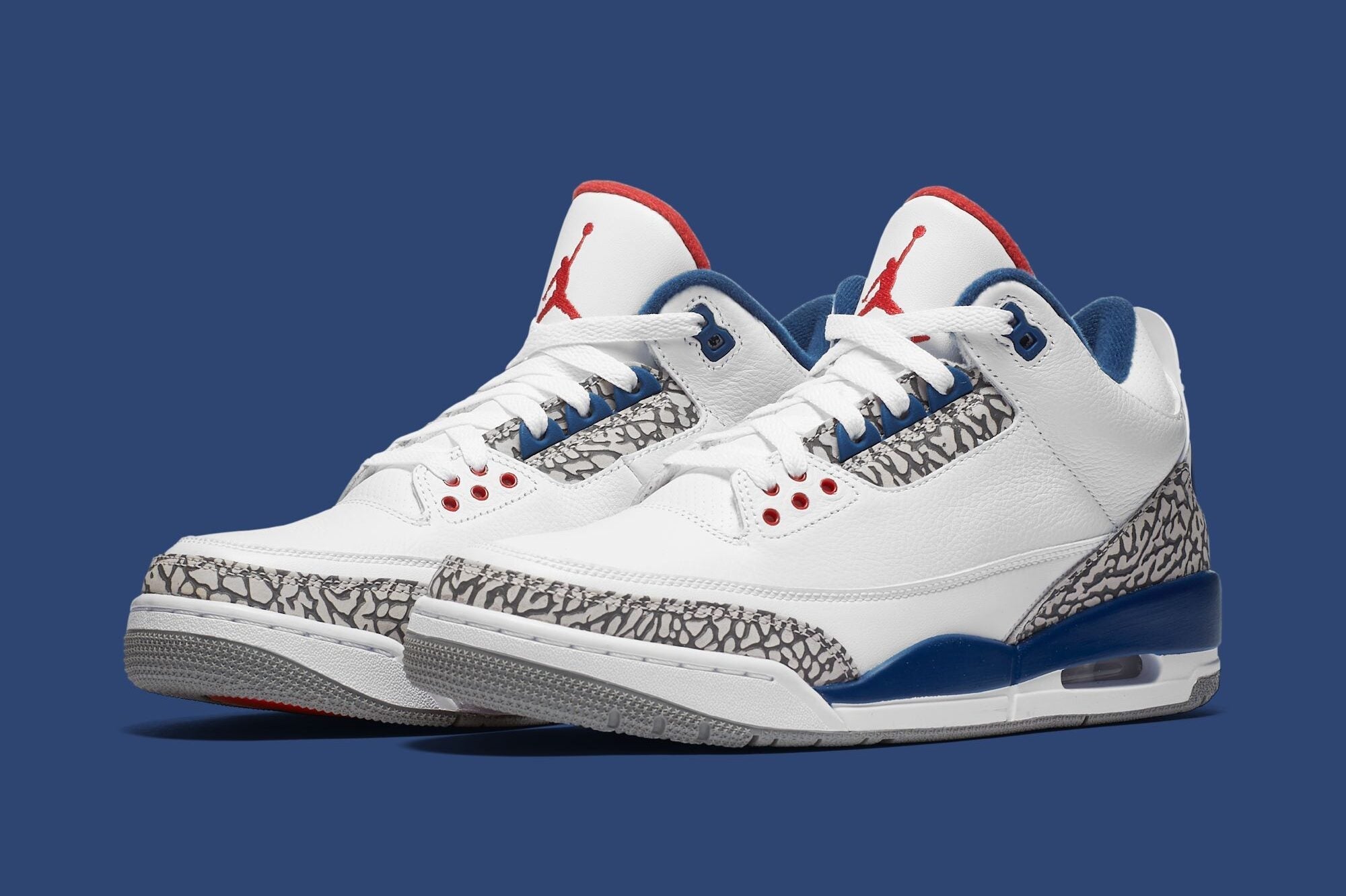 Air Jordan Retro 3 “True Blue”