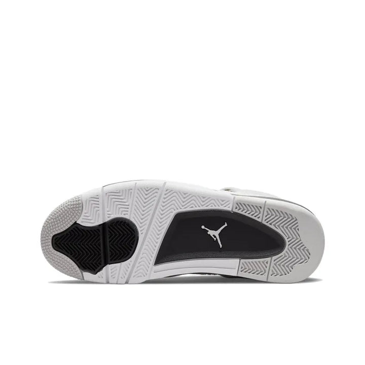 Air Jordan Retro 4 Military Black Edition