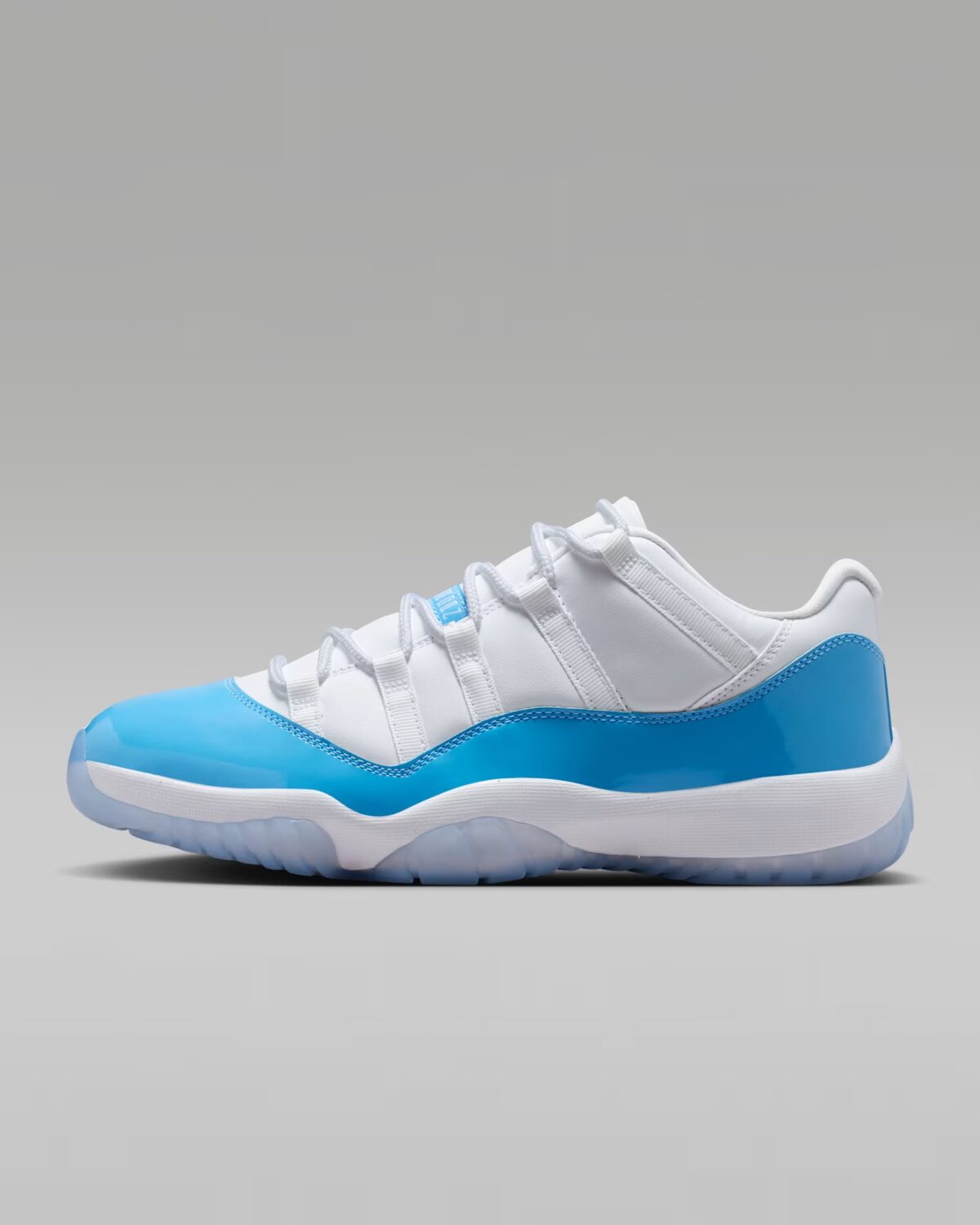 Air Jordan 11 Low “University Blue”