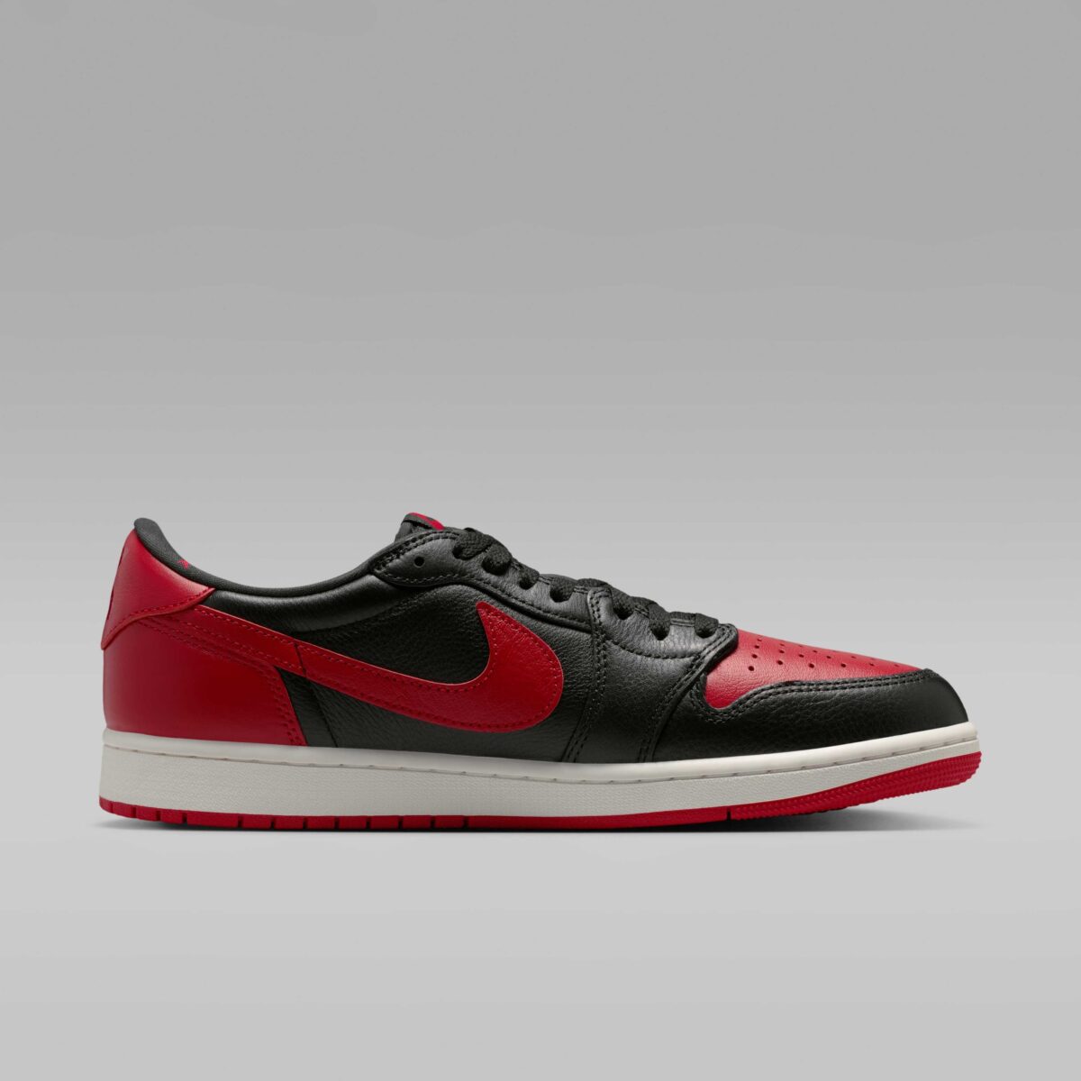 Air Jordan 1 Low OG “Banned”